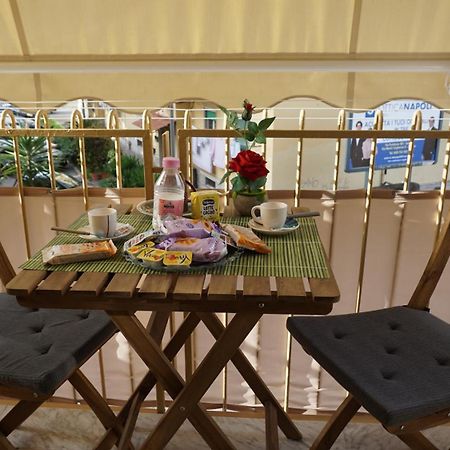 L'Aurora B&B Salerno Bagian luar foto