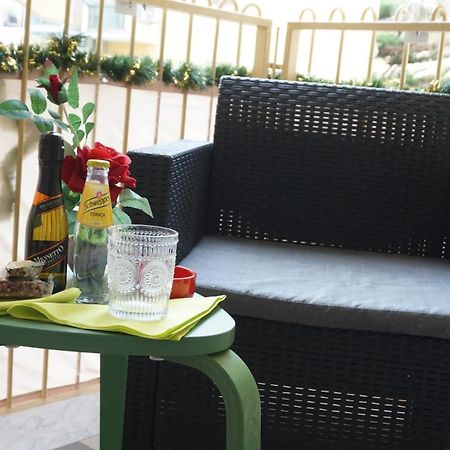 L'Aurora B&B Salerno Bagian luar foto