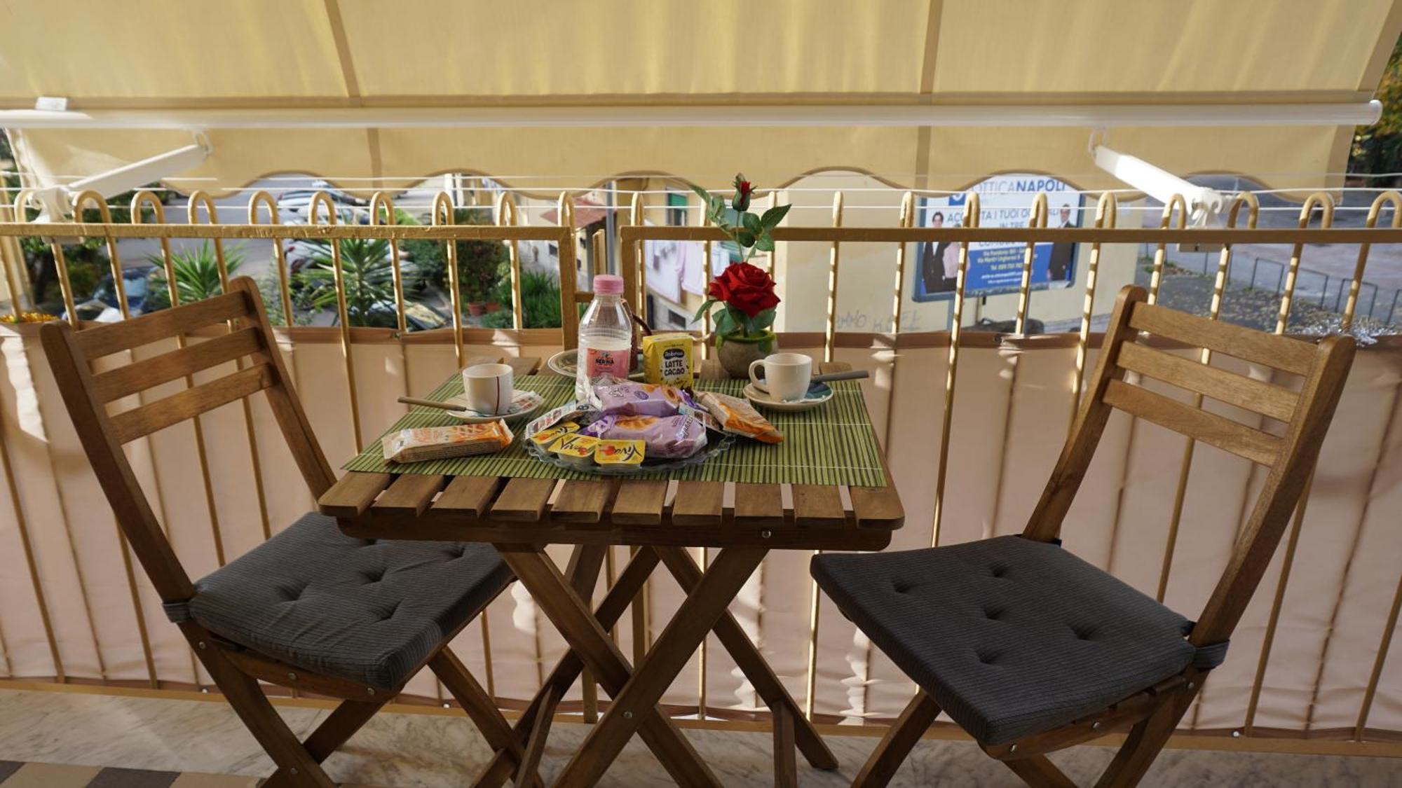 L'Aurora B&B Salerno Bagian luar foto